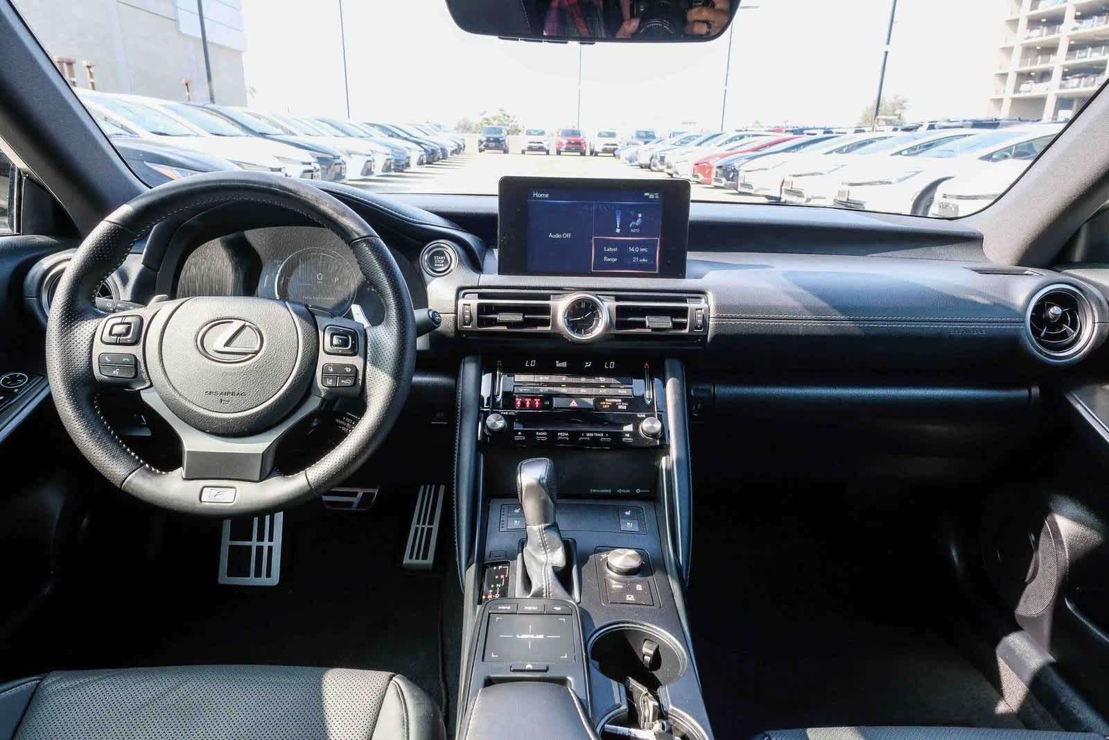 Thumbnail: 2022 Lexus IS - 13