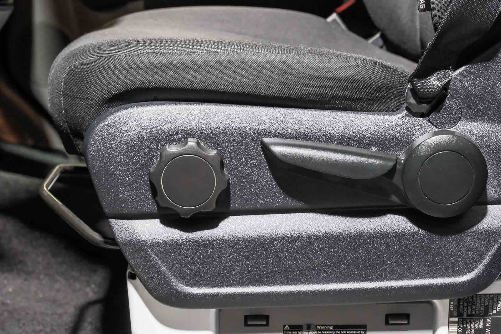 Thumbnail: 2016 Mercedes-Benz Sprinter - 23