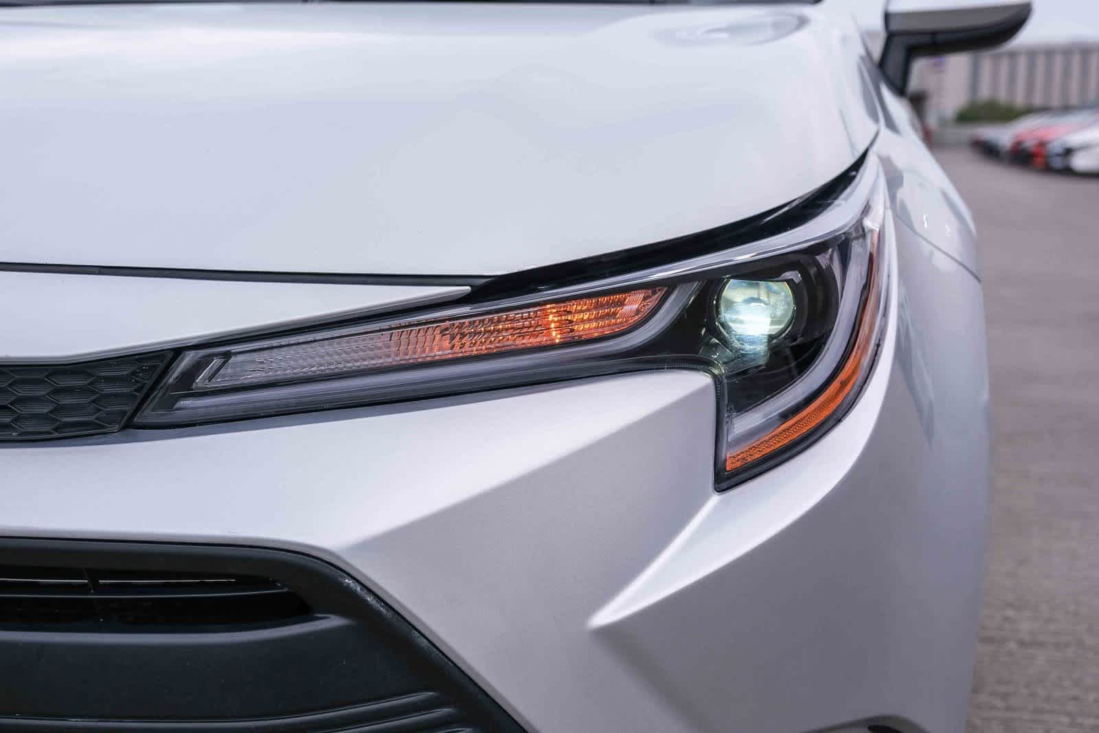 Thumbnail: 2023 Toyota Corolla - 11