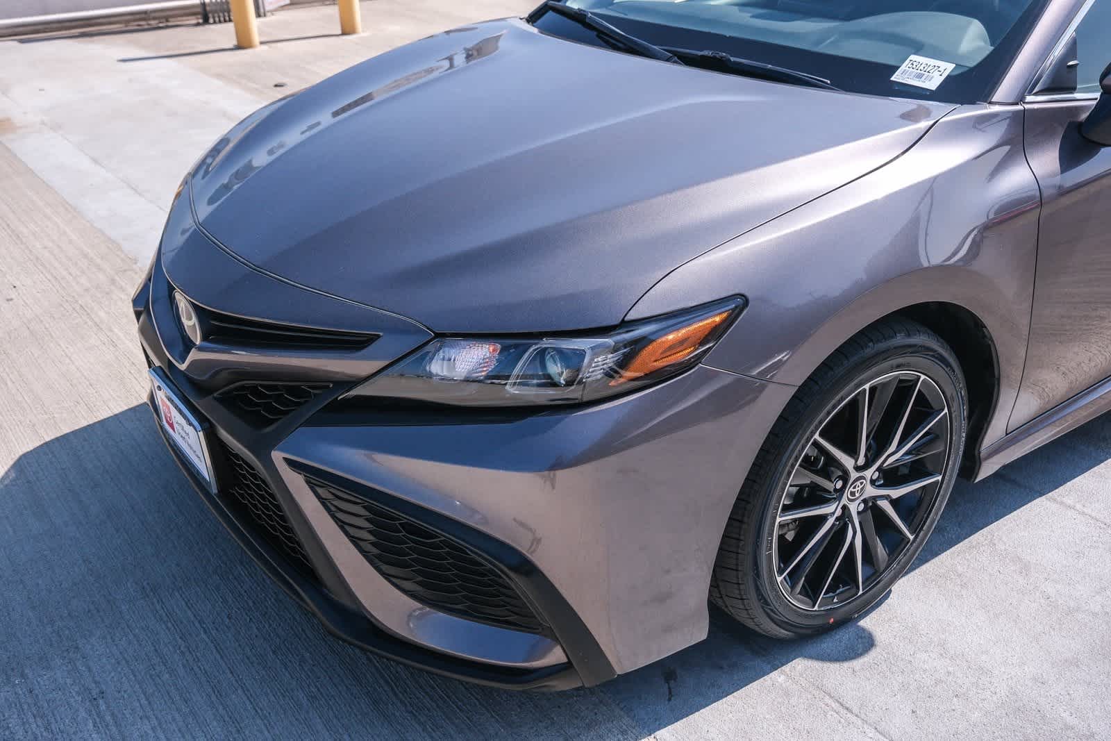 Thumbnail: 2023 Toyota Camry - 12