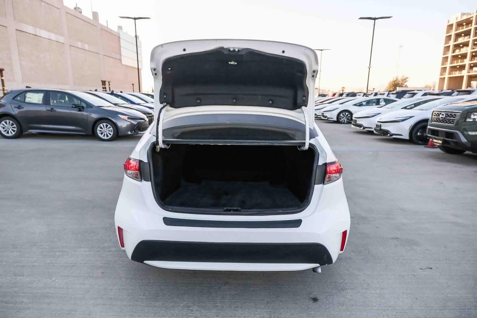 Thumbnail: 2021 Toyota Corolla - 27