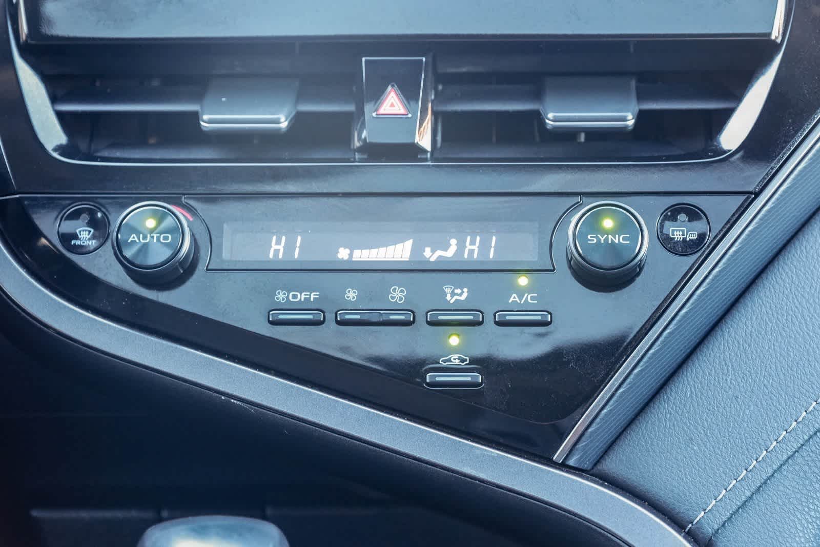 Thumbnail: 2022 Toyota Camry - 15