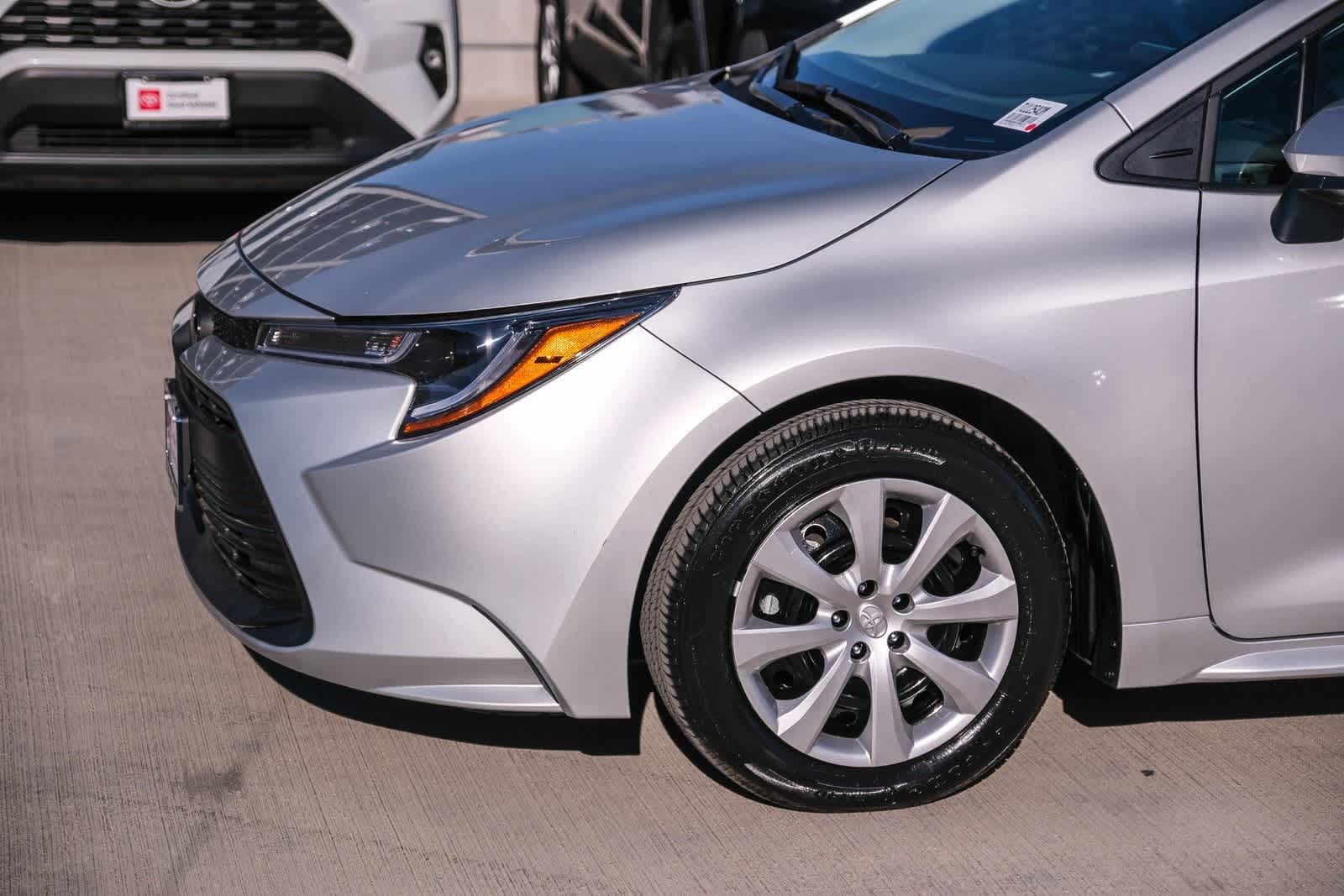 Thumbnail: 2025 Toyota Corolla - 12