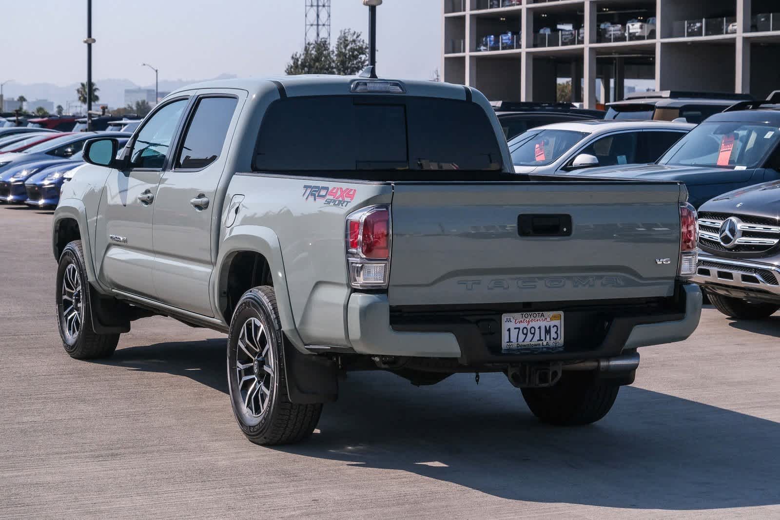 Thumbnail: 2022 Toyota Tacoma - 6
