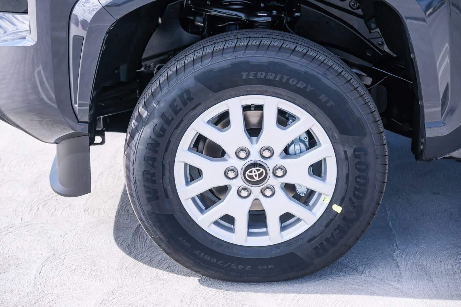 Thumbnail: 2025 Toyota Tacoma - 10