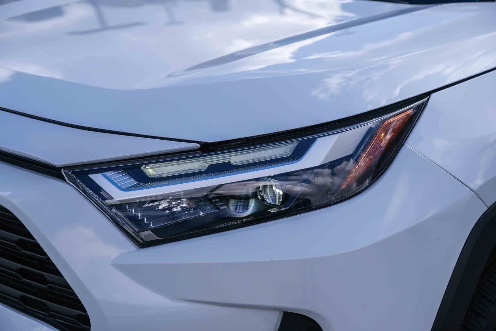 Thumbnail: 2023 Toyota RAV4 - 11