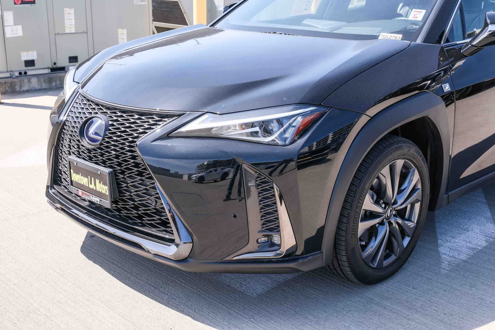 Thumbnail: 2020 Lexus UX - 11