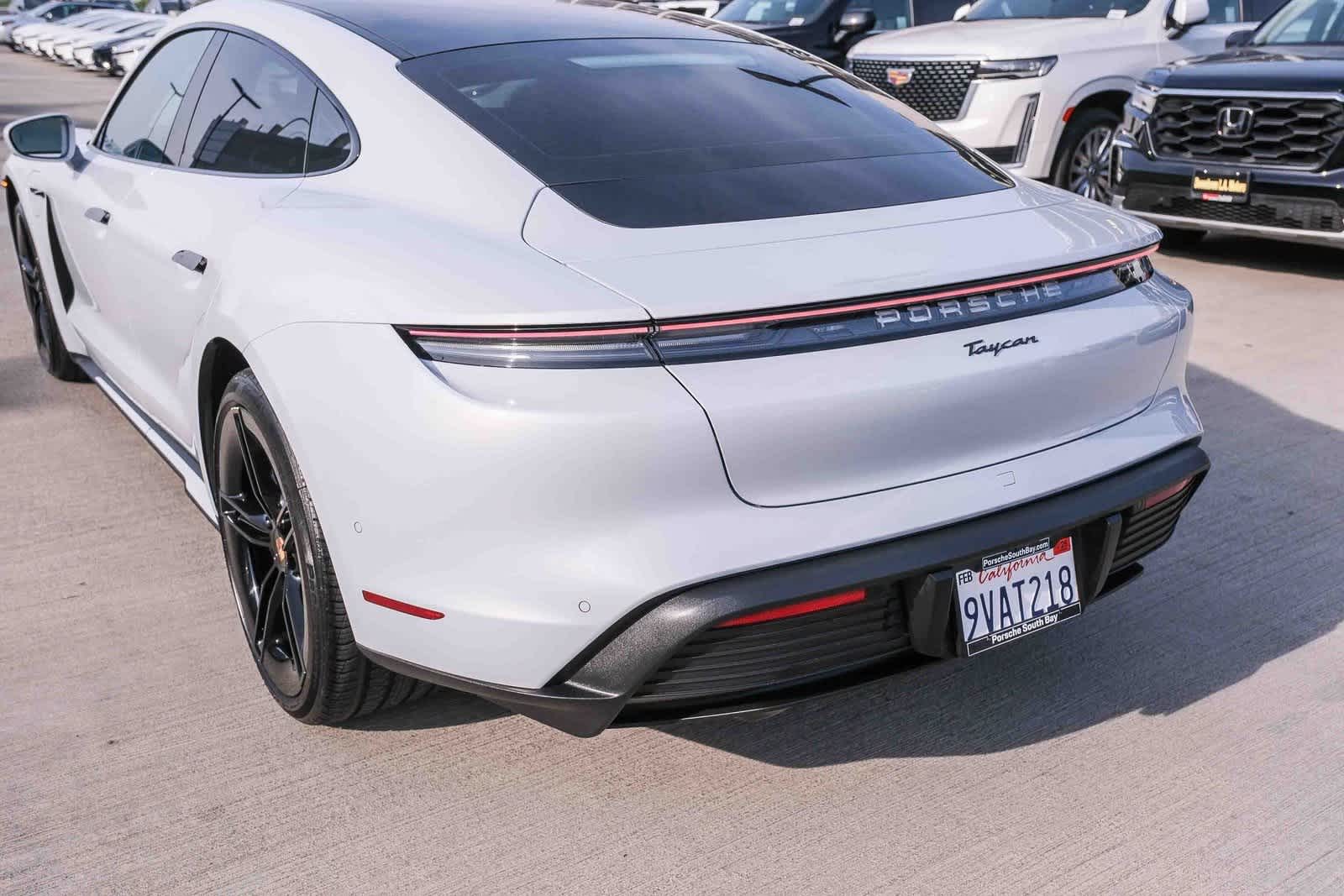 Thumbnail: 2025 Porsche Taycan - 8