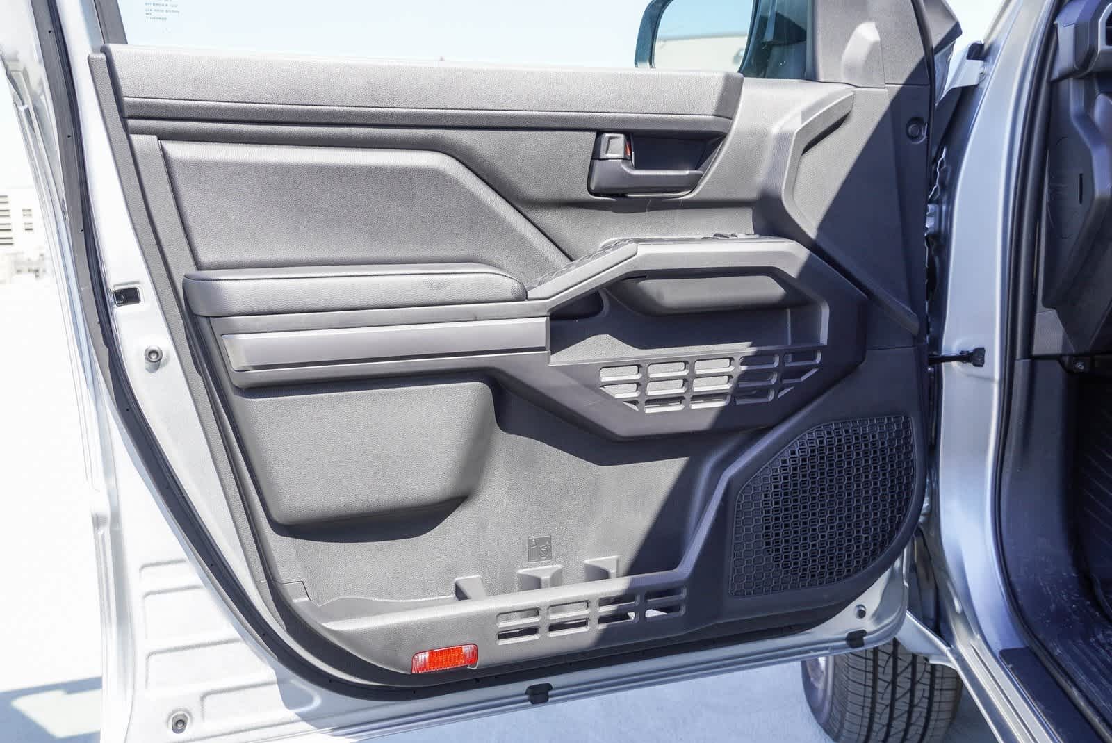 2025 Toyota Tacoma SR5 20