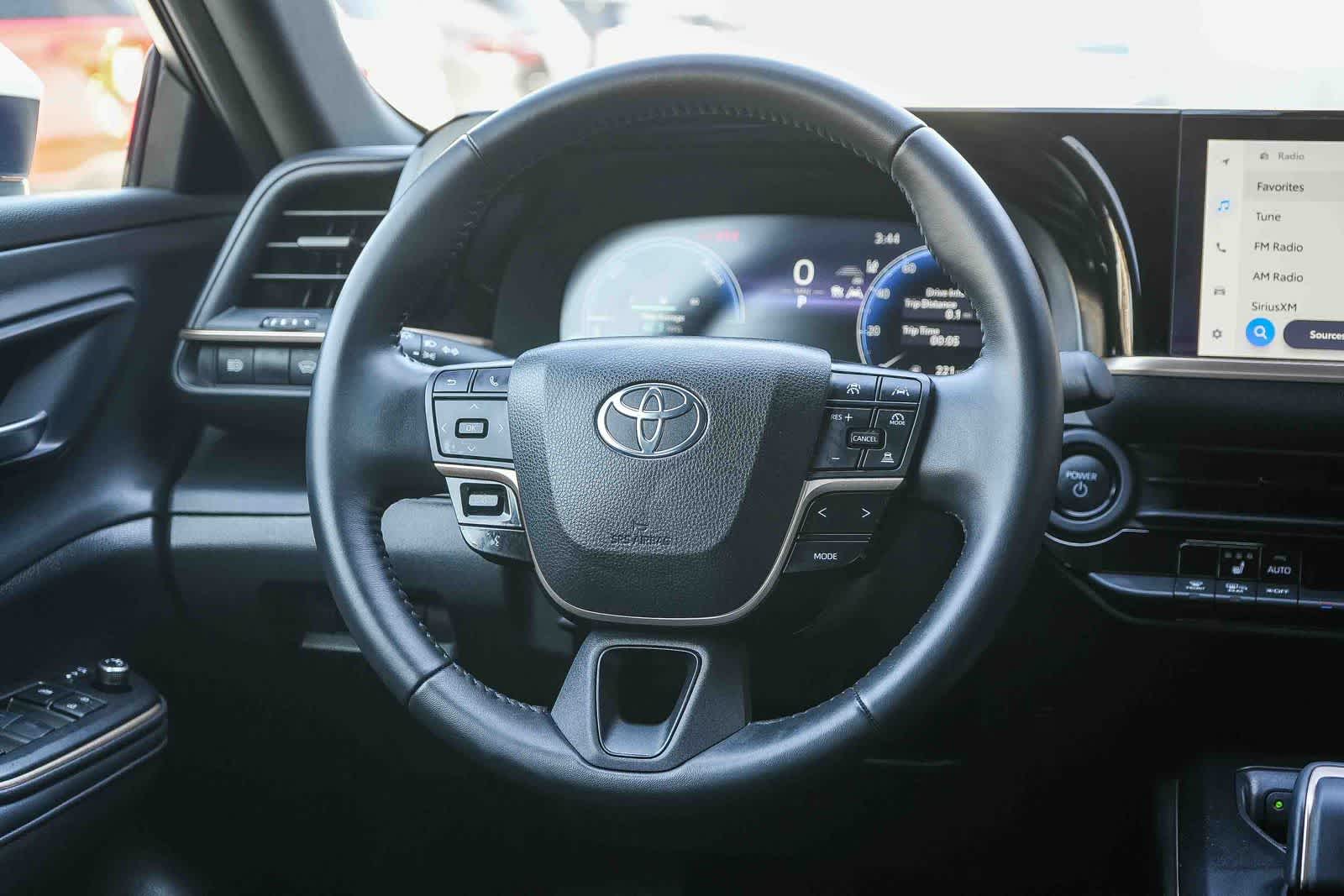 Thumbnail: 2023 Toyota Crown - 15