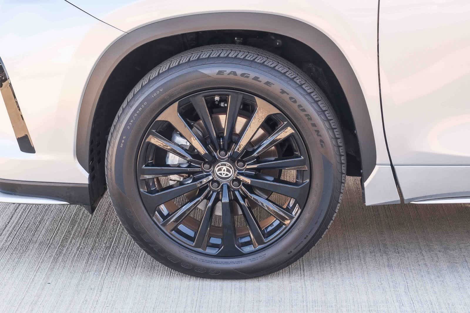 Thumbnail: 2025 Toyota Highlander - 10