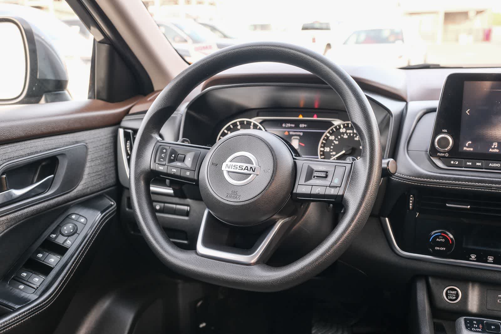 Thumbnail: 2021 Nissan Rogue - 14