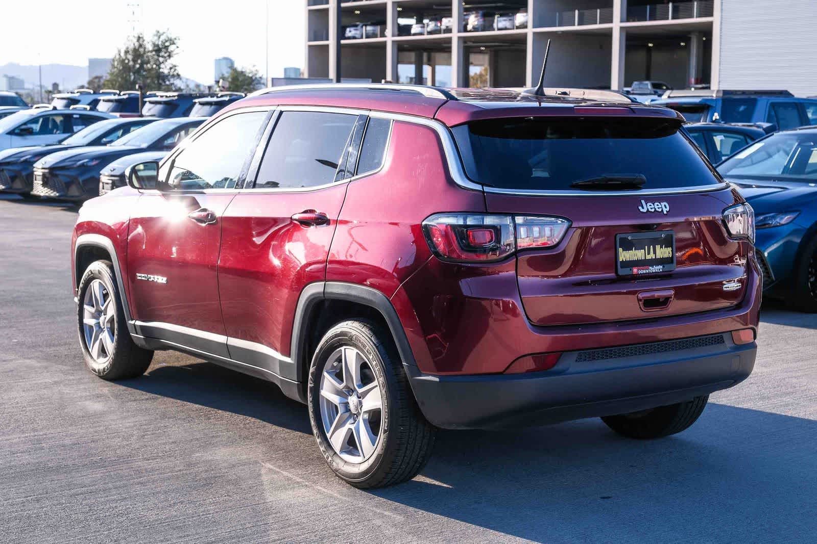 Thumbnail: 2022 Jeep Compass - 6