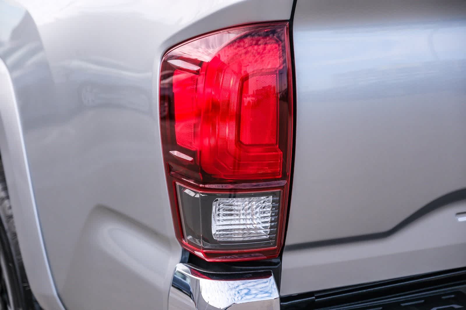 Thumbnail: 2022 Toyota Tacoma - 7