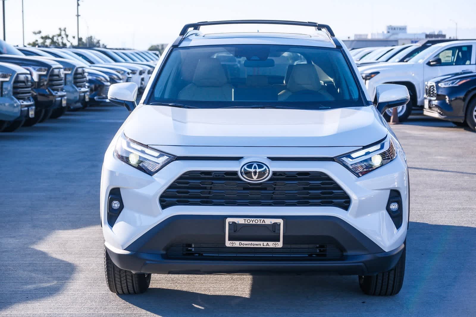 Thumbnail: 2025 Toyota RAV4 - 2