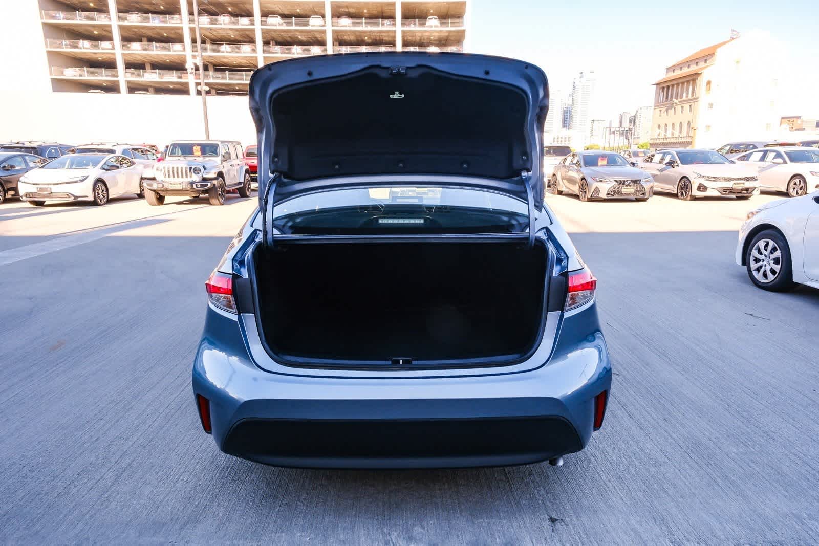 Thumbnail: 2023 Toyota Corolla - 27