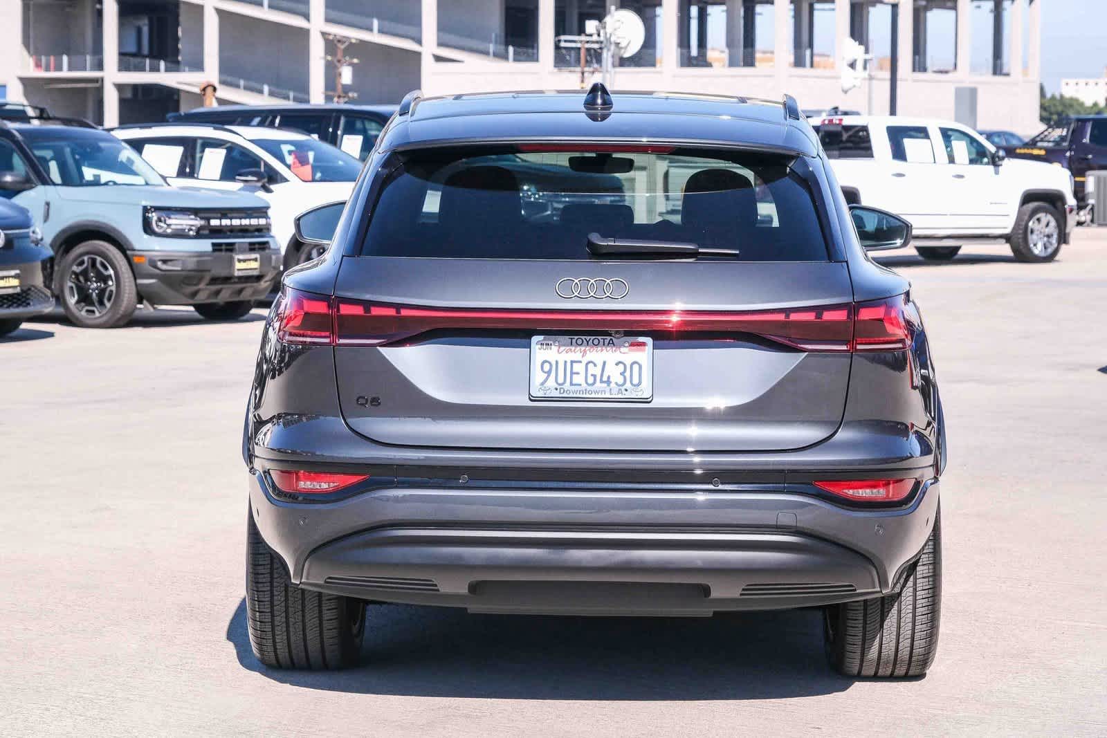 Thumbnail: 2025 Audi Q6 e-tron - 5