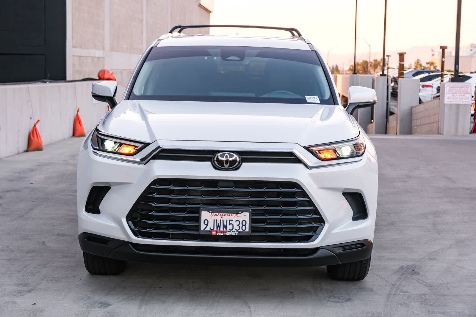 Thumbnail: 2024 Toyota Grand Highlander - 2