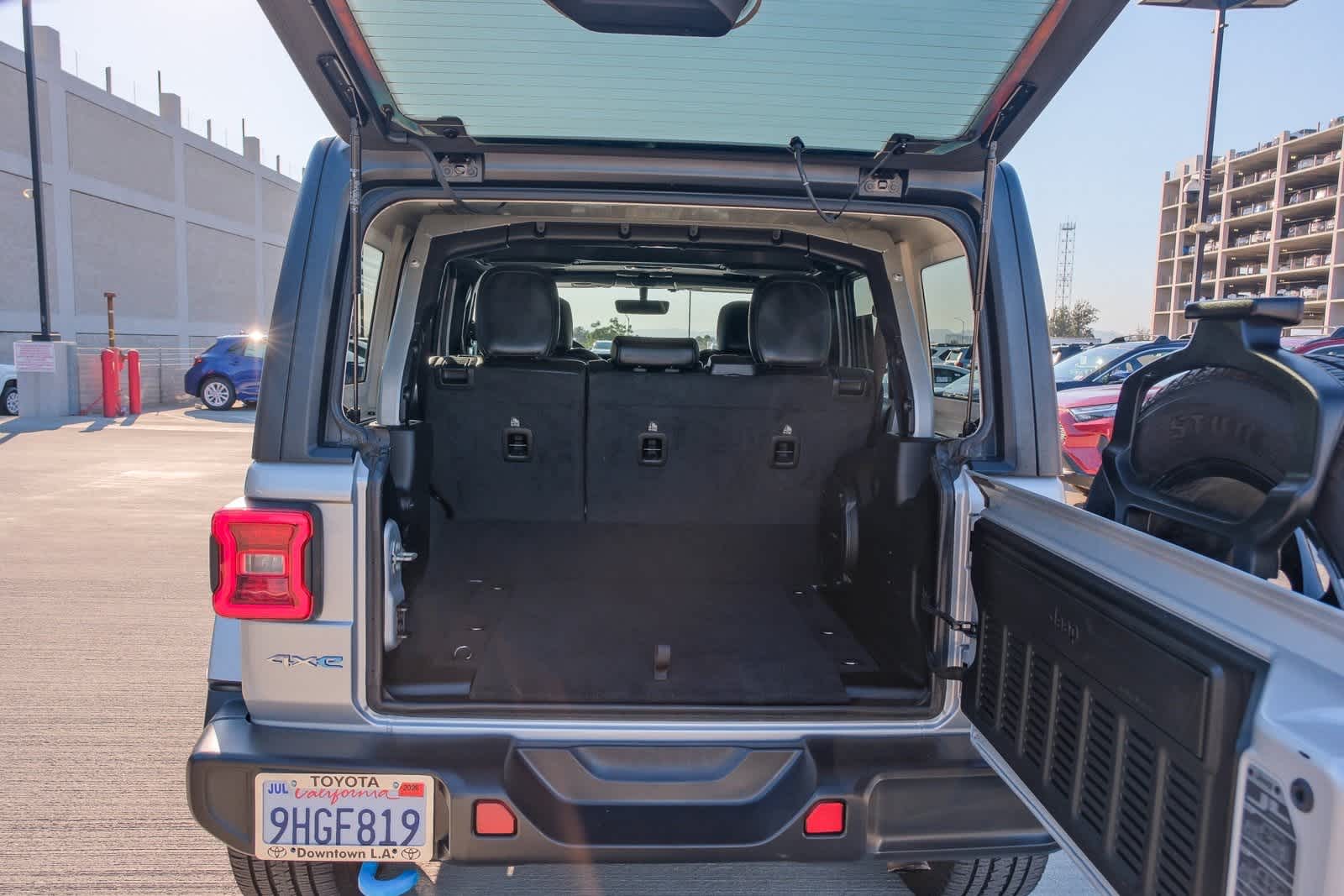 Thumbnail: 2023 Jeep Wrangler - 29