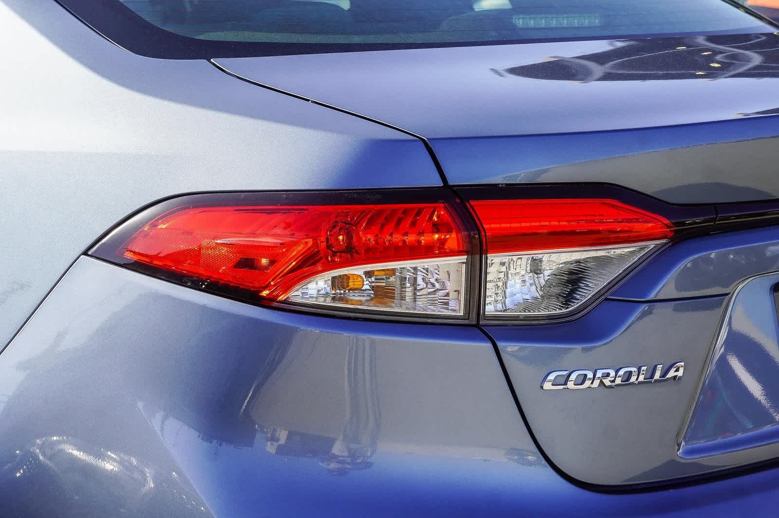 2022 Toyota Corolla LE 7