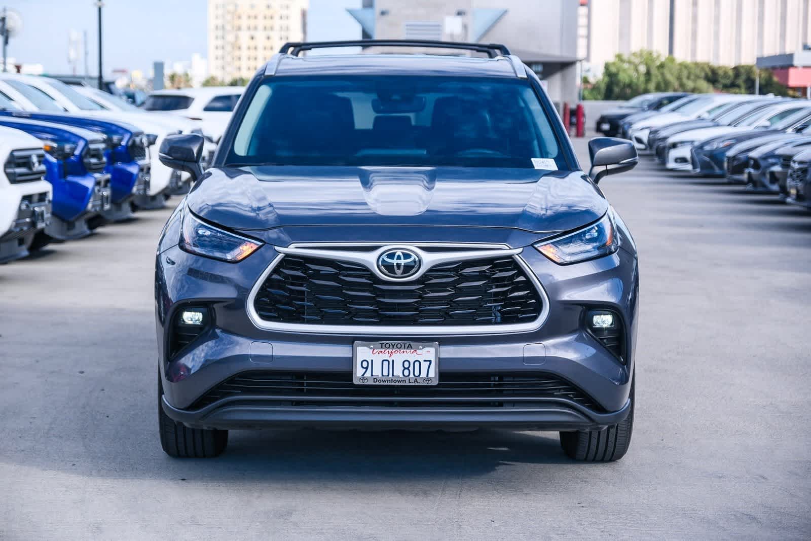 Thumbnail: 2024 Toyota Highlander - 2