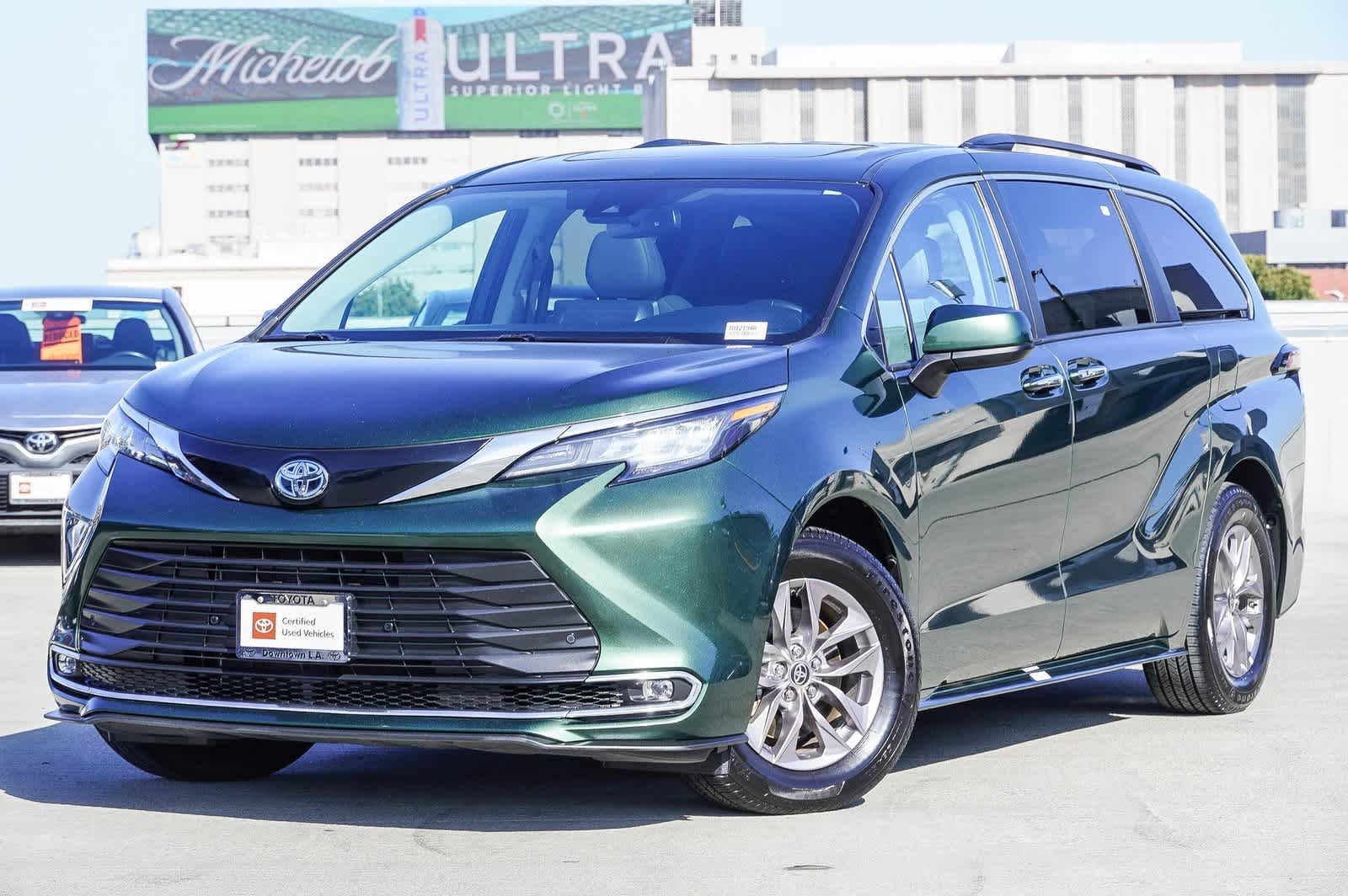 2023 Toyota Sienna XLE Hero Image