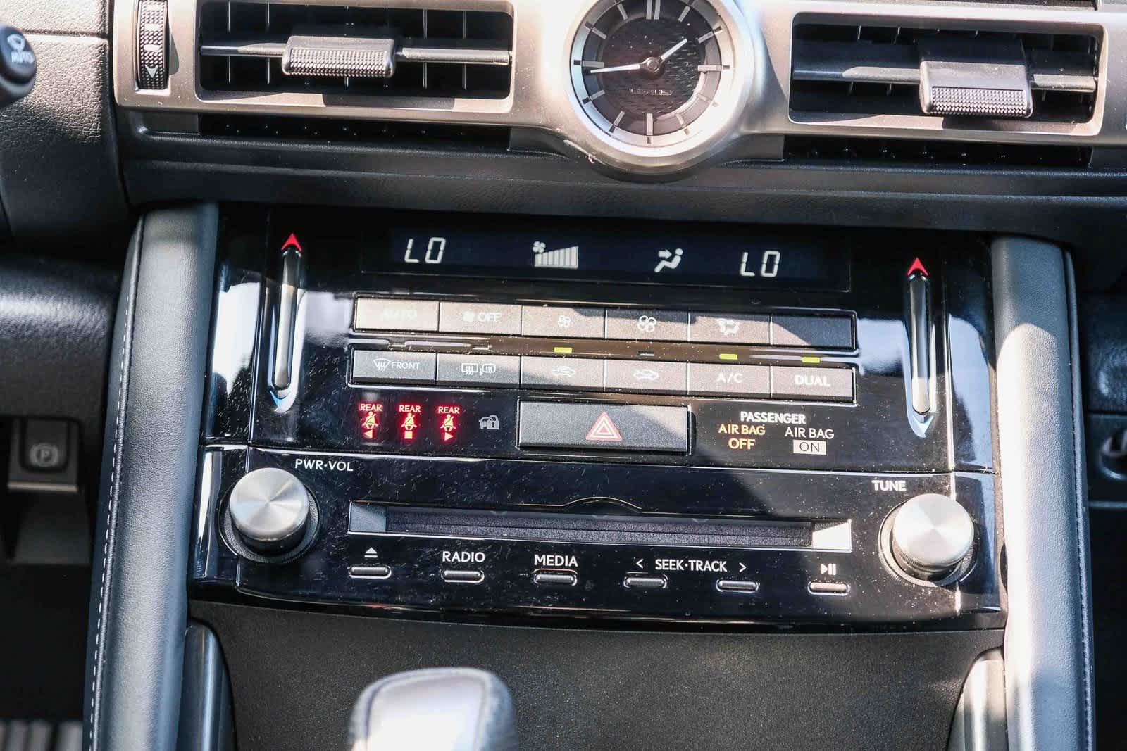 Thumbnail: 2022 Lexus IS - 15