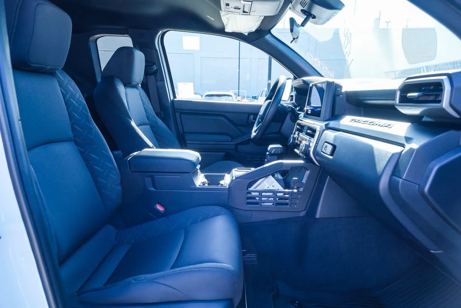 Thumbnail: 2025 Toyota Tacoma - 18