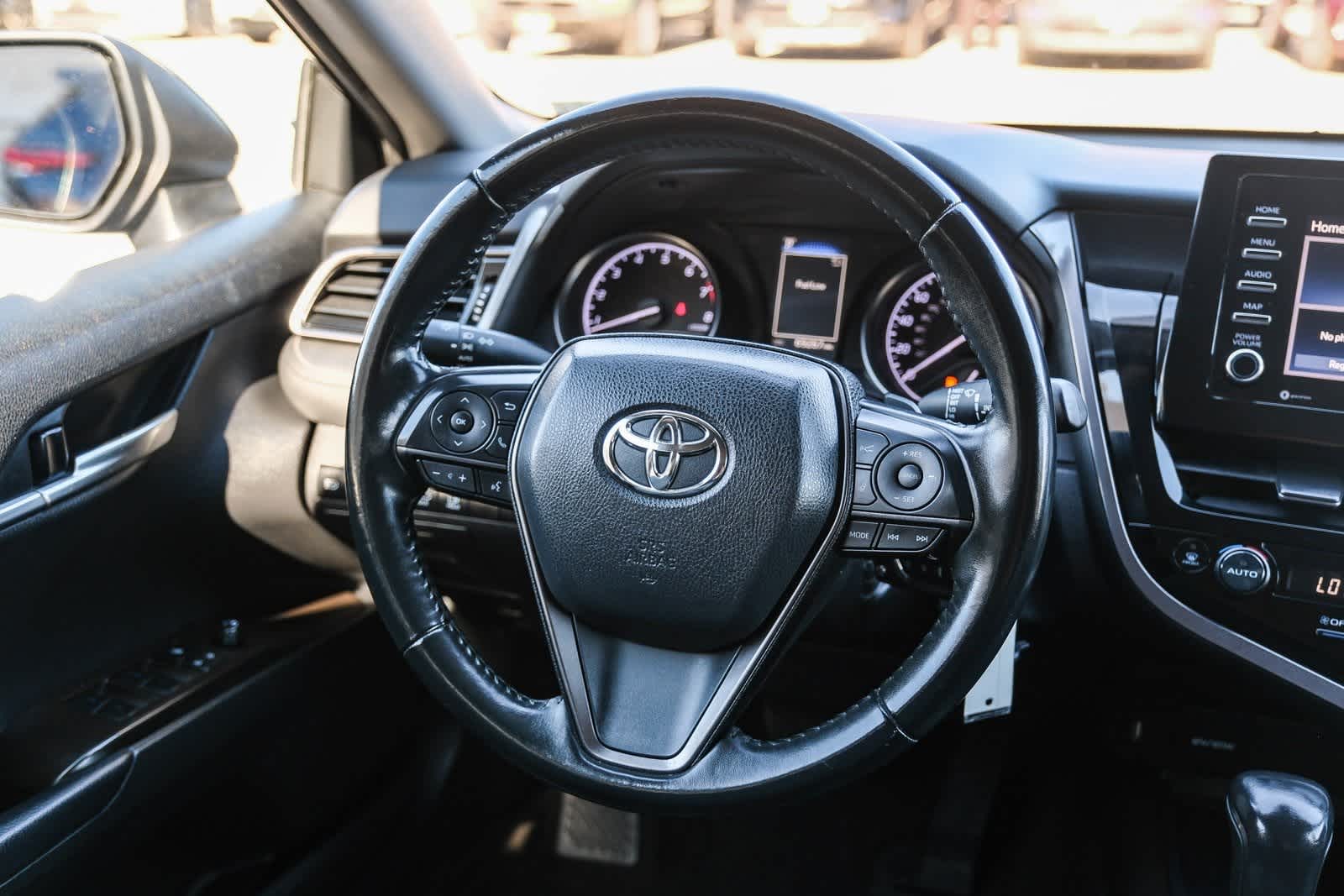 Thumbnail: 2022 Toyota Camry - 17