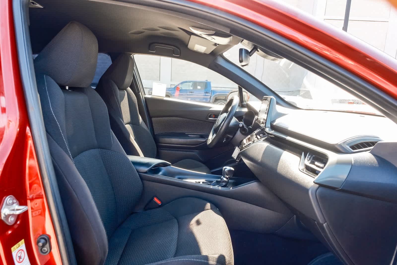 Thumbnail: 2019 Toyota C-HR - 17