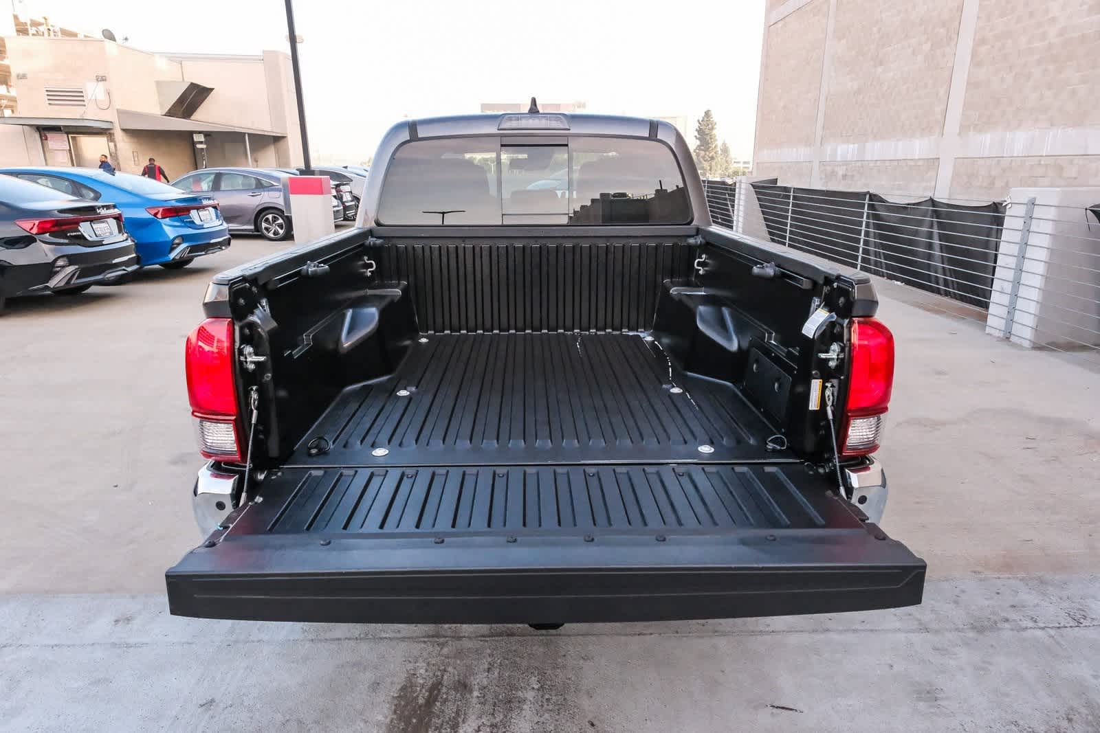 Thumbnail: 2023 Toyota Tacoma - 27