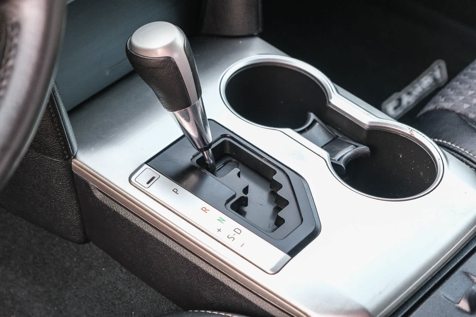 Thumbnail: 2014 Toyota Camry - 21