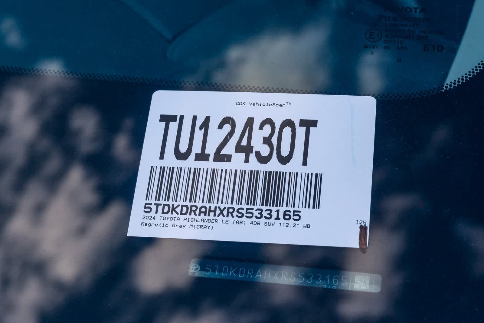 Thumbnail: 2024 Toyota Highlander - 28