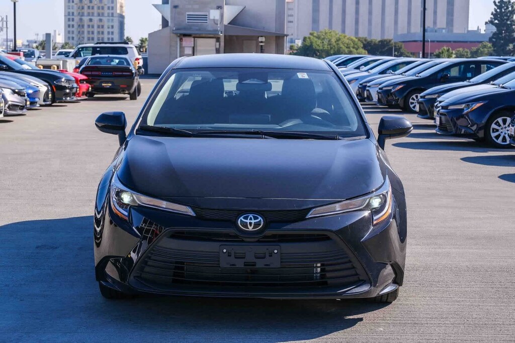 Certified 2025 Toyota Corolla LE Sedan