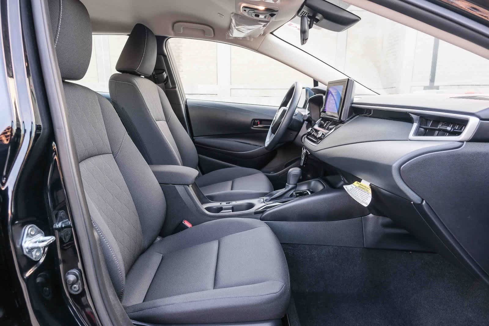 Thumbnail: 2025 Toyota Corolla - 18