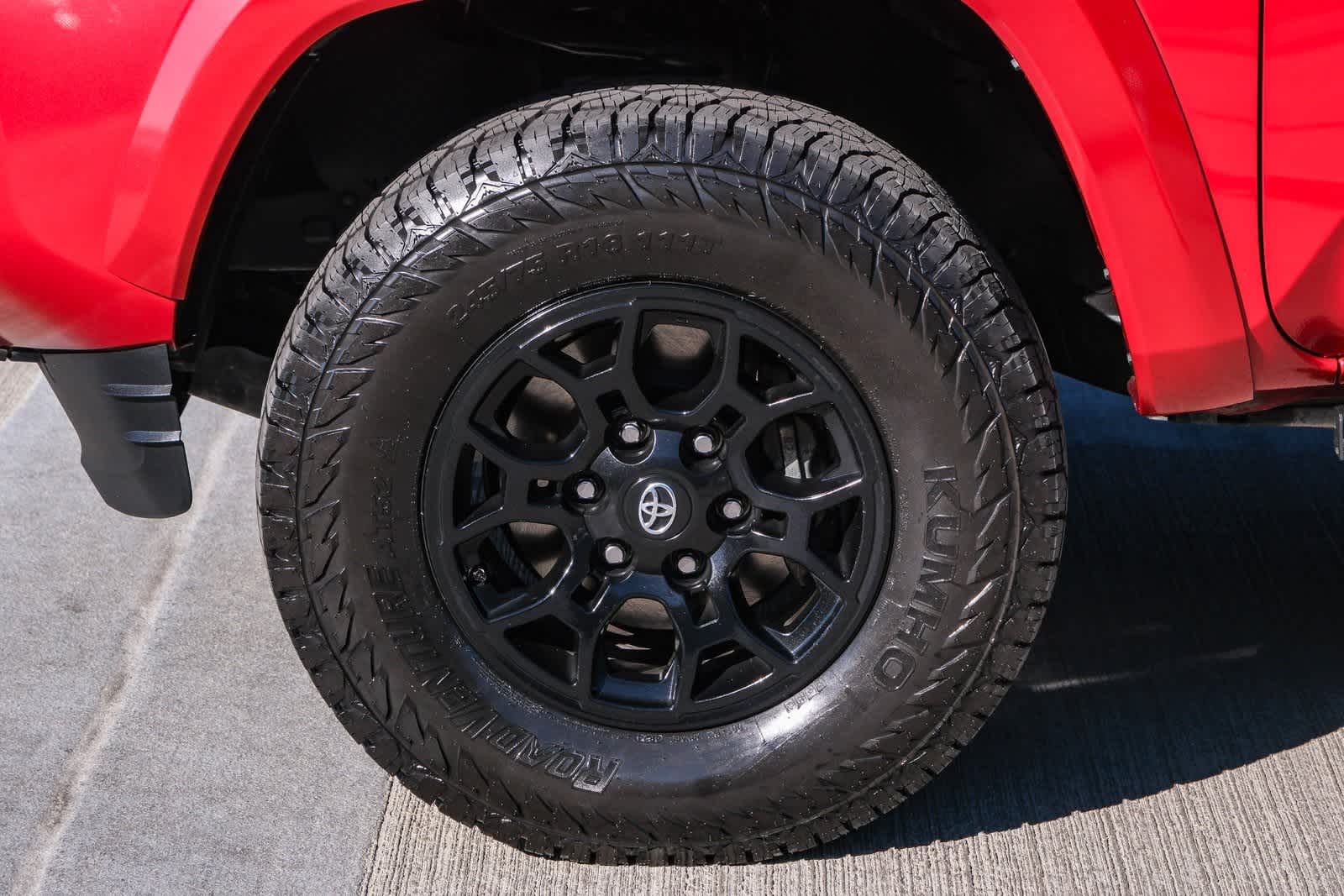Thumbnail: 2020 Toyota Tacoma - 10