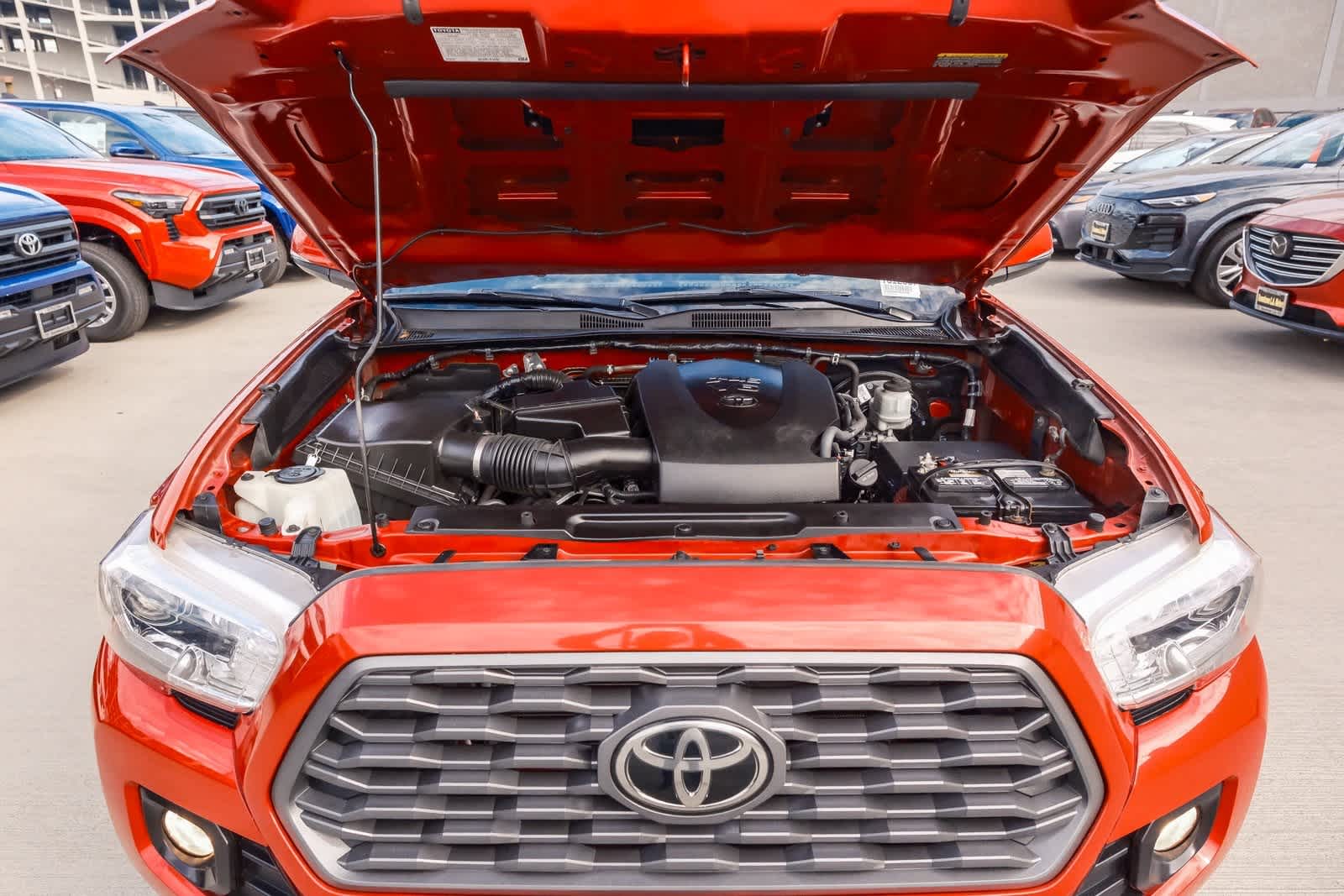 Thumbnail: 2020 Toyota Tacoma - 27