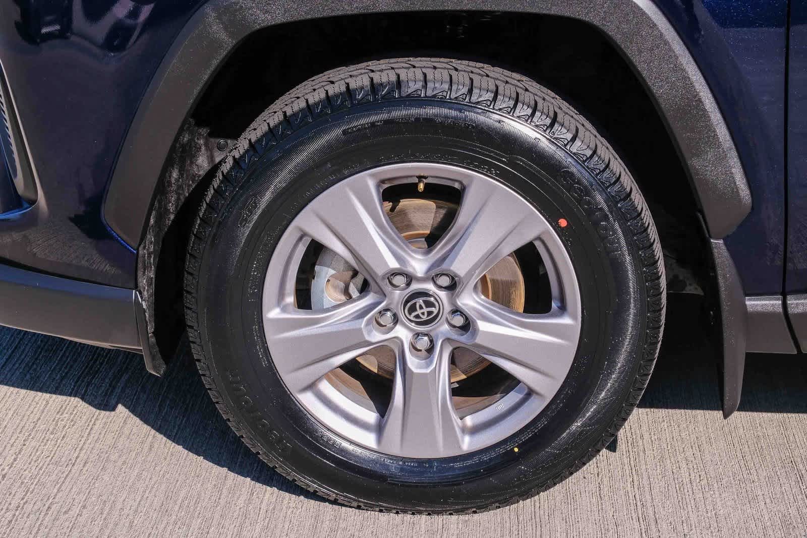 Thumbnail: 2023 Toyota RAV4 - 10