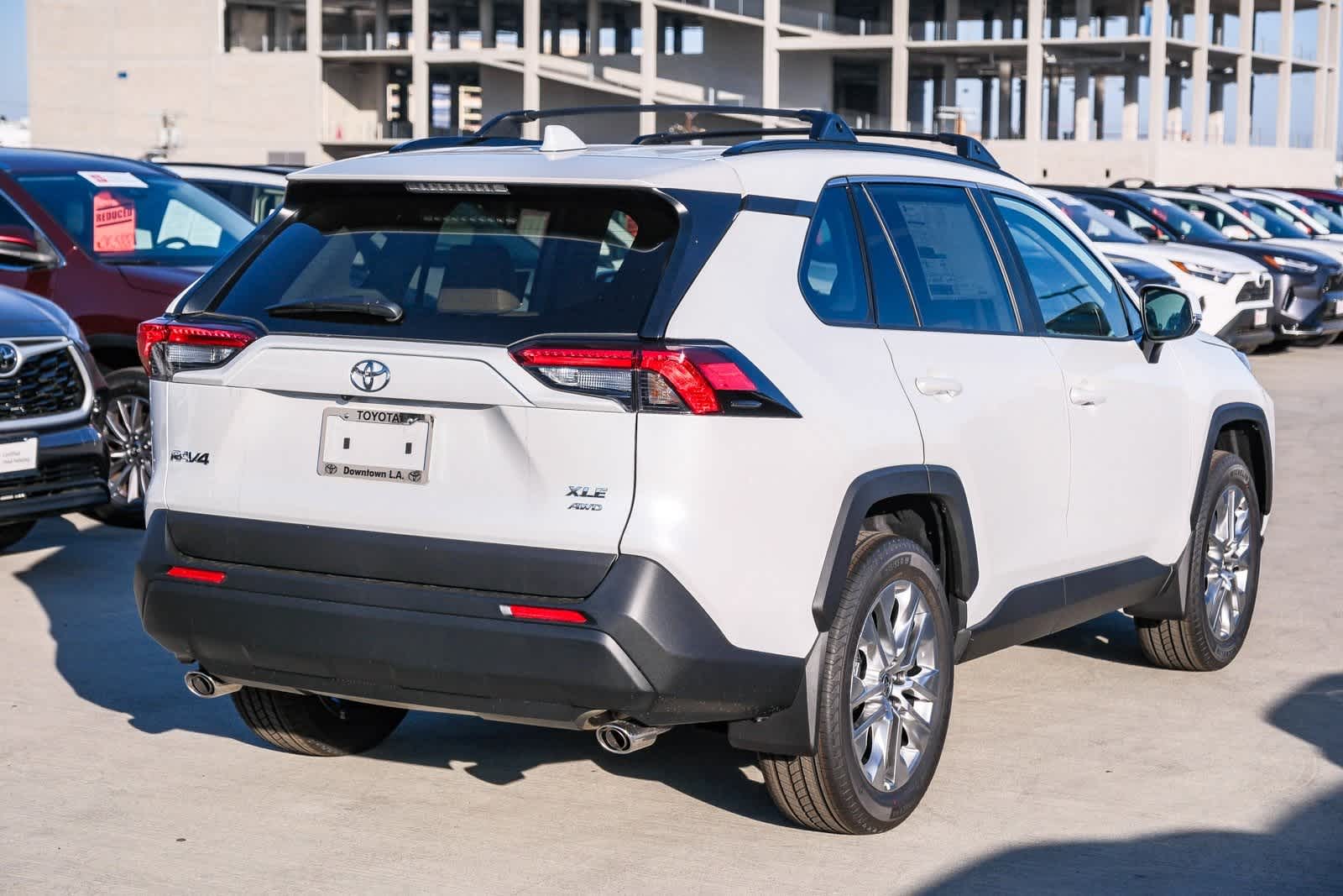 Thumbnail: 2025 Toyota RAV4 - 4