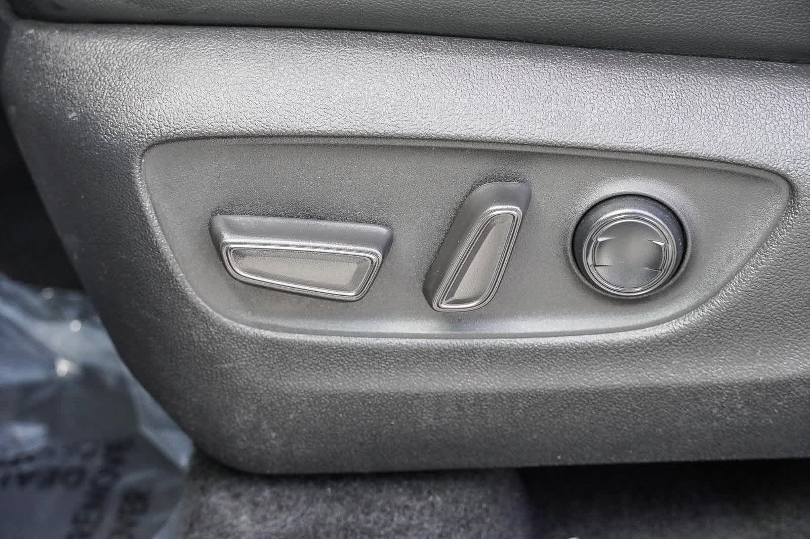 2022 Toyota Highlander XLE 23