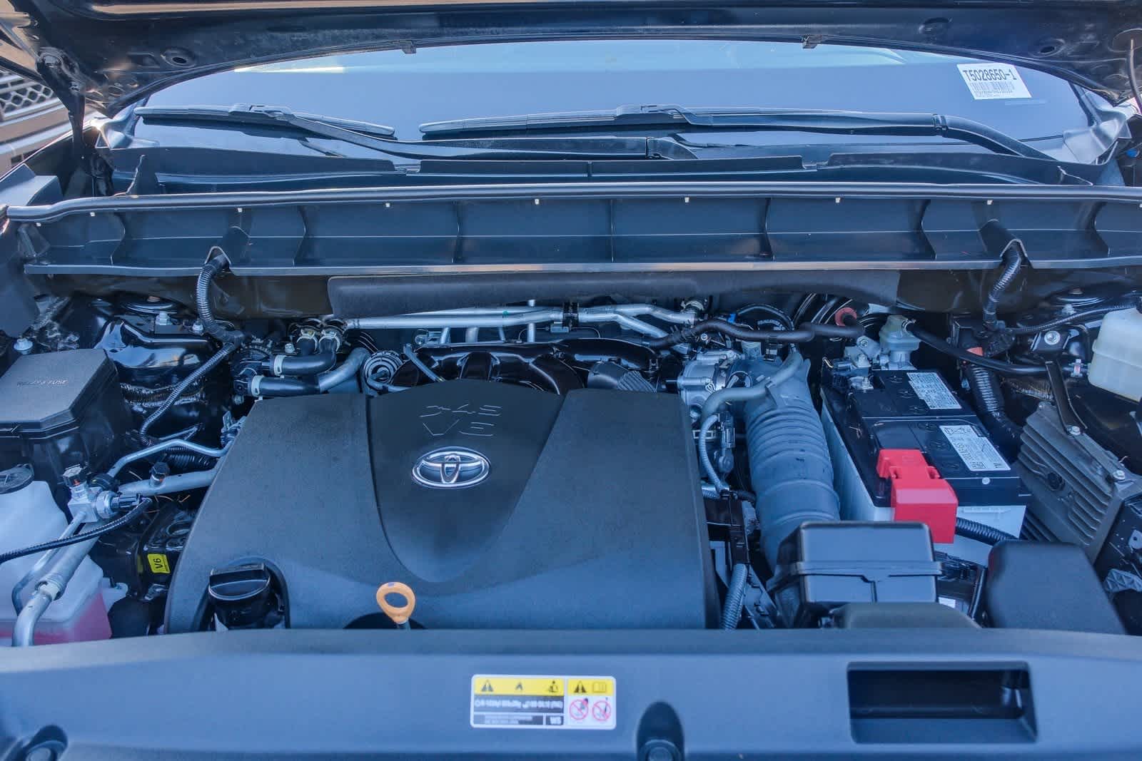 Thumbnail: 2022 Toyota Highlander - 28