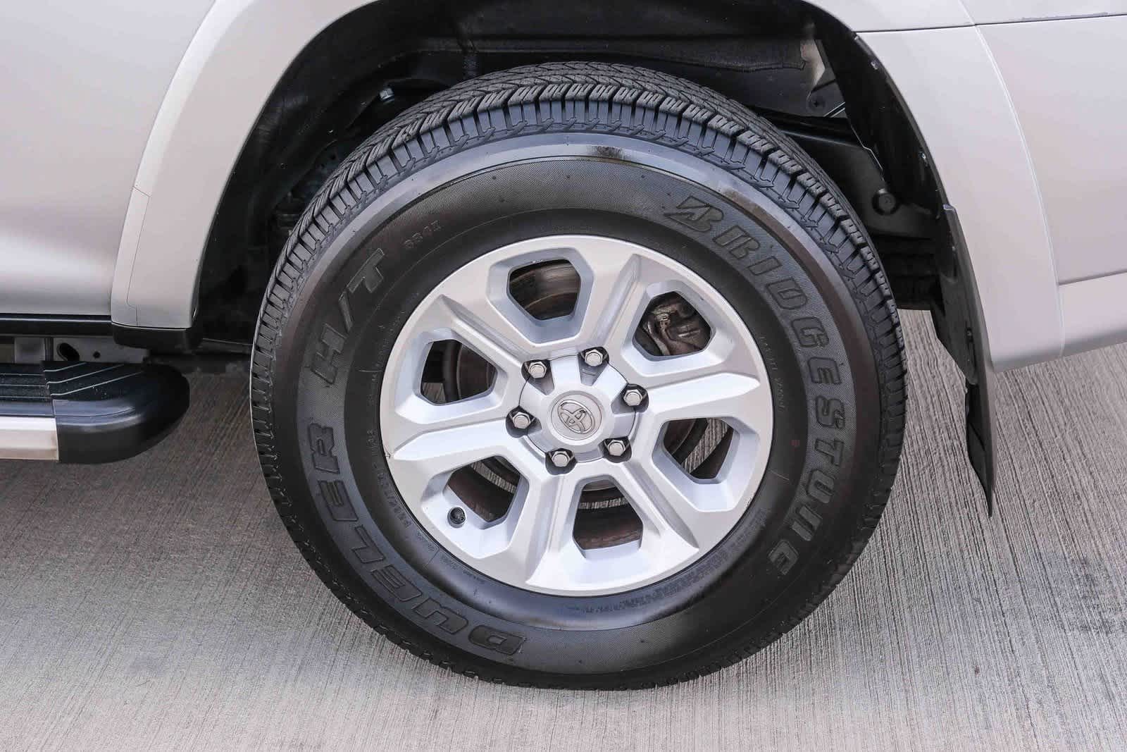 Thumbnail: 2023 Toyota 4Runner - 9