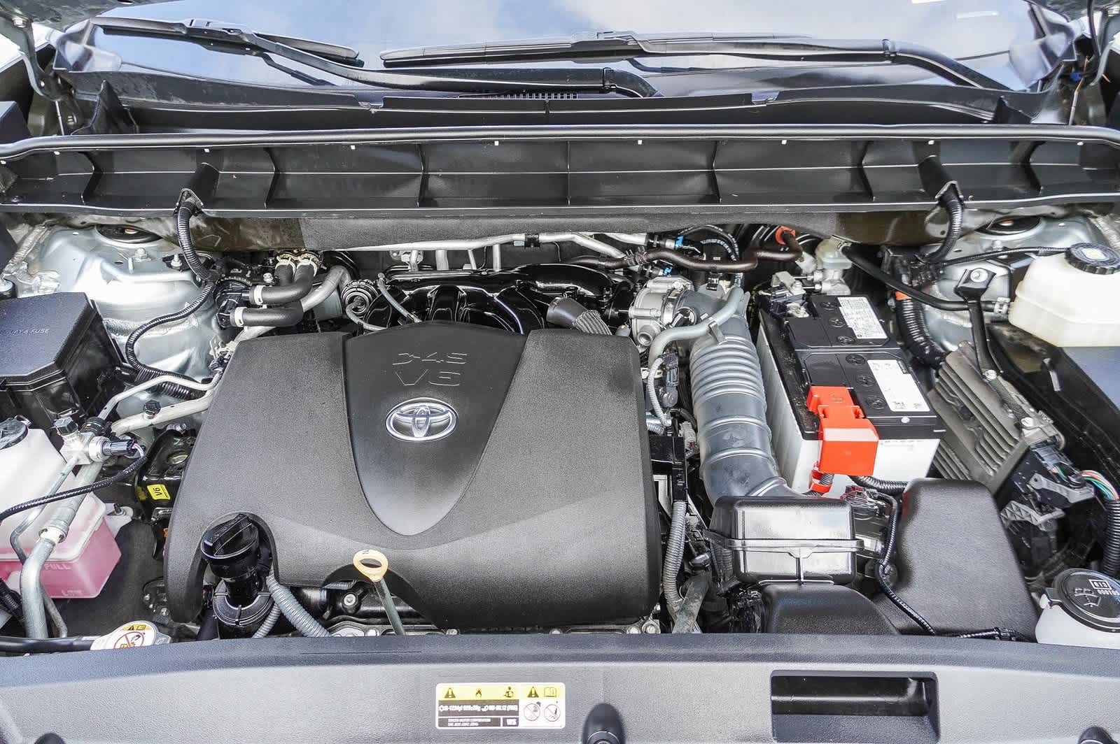 2022 Toyota Highlander XLE 29