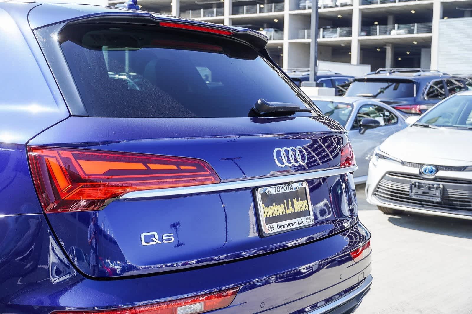 Thumbnail: 2022 Audi Q5 - 8