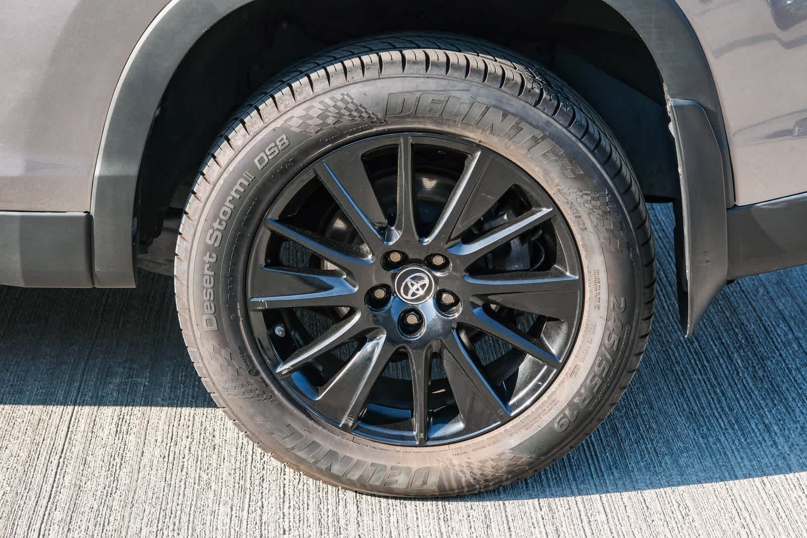 Thumbnail: 2019 Toyota Highlander - 8