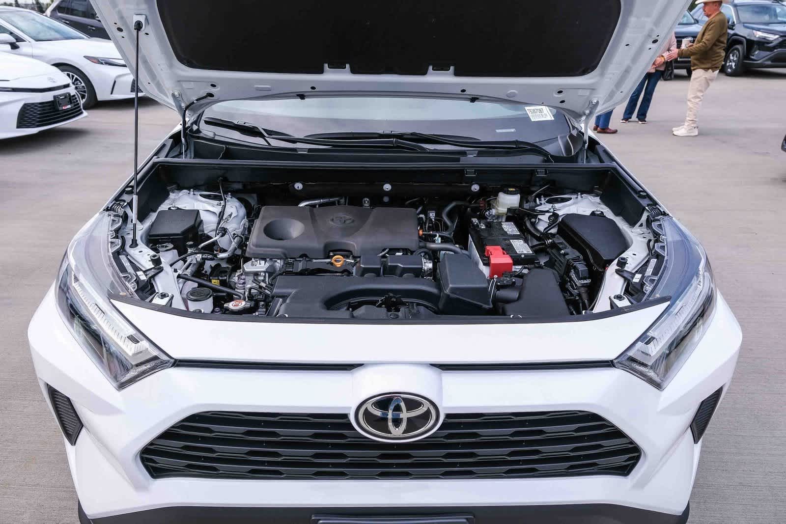 Thumbnail: 2025 Toyota RAV4 - 28