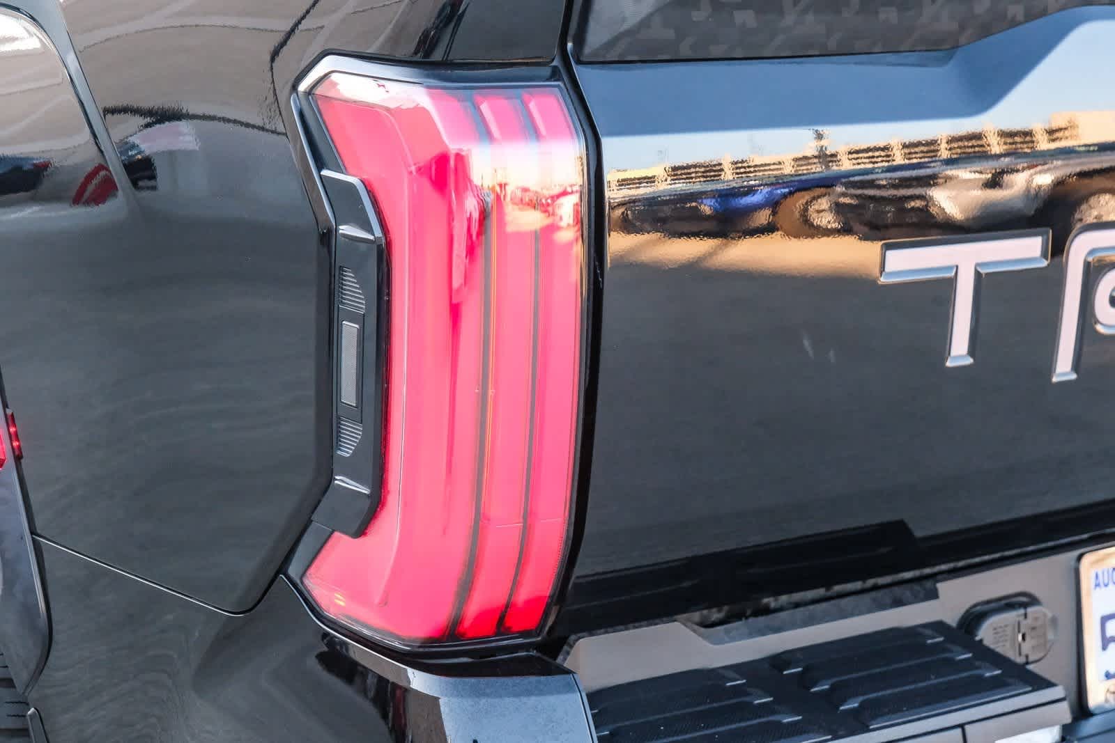 Thumbnail: 2023 Toyota Tundra - 7