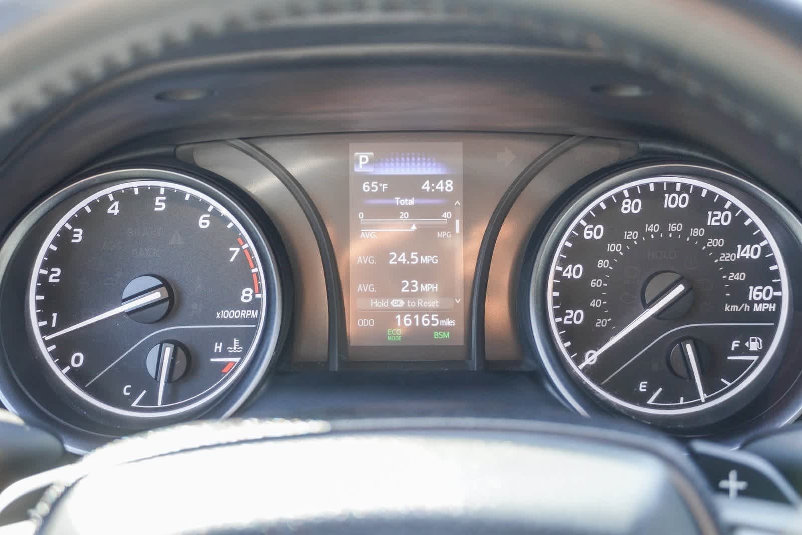 2024 Toyota Camry SE 24