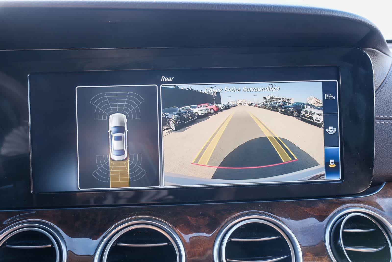 Thumbnail: 2018 Mercedes-Benz E-Class - 27