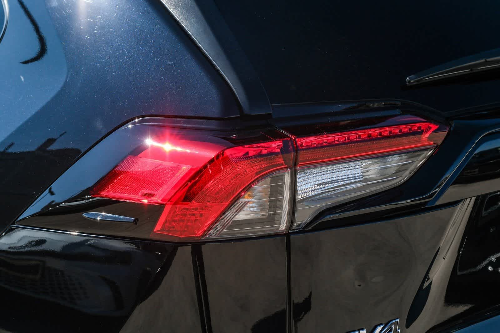 Thumbnail: 2024 Toyota RAV4 - 7